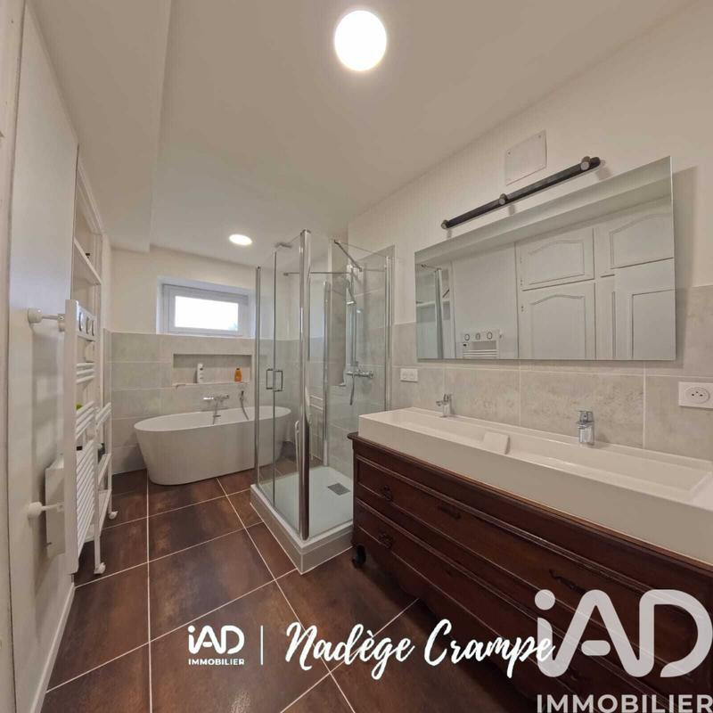 Maison - 180 m² - 5 pièces