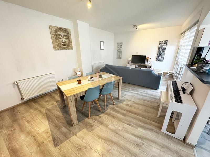 Appartement - 82 m² - 3 pièces