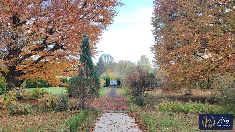 Maison - 186 m² - 8 pièces