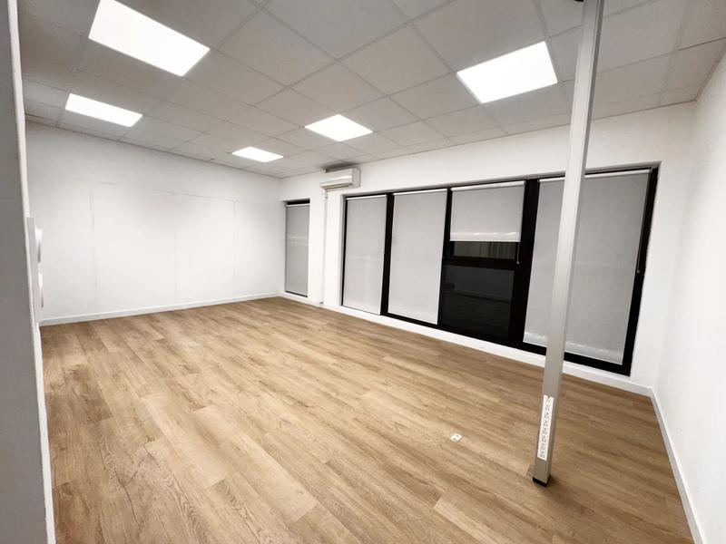 Local commercial - 134 m² - 5 pièces