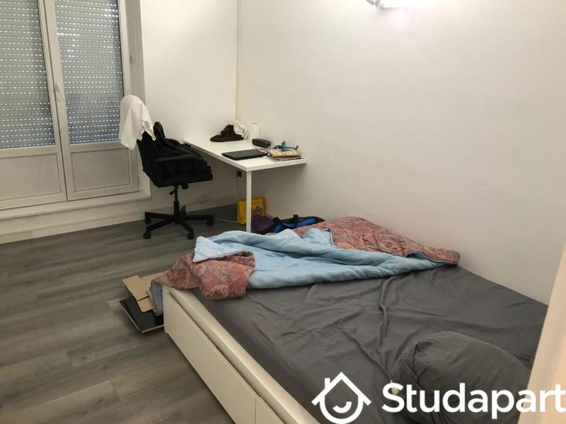 Chambre - 11 m² - 1 pièce