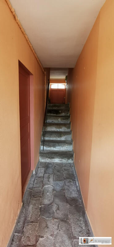 Maison - 200 m² - 11 pièces