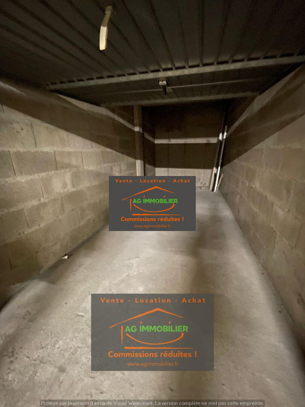 Parking / Garage - 14 m²