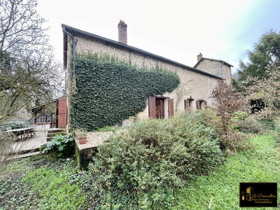 Maison ancienne - 250 m² - 6 pièces