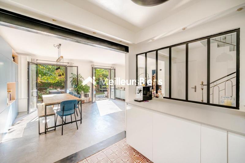 Maison - 140 m² - 8 pièces