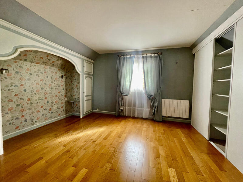 Maison - 128 m² - 7 pièces