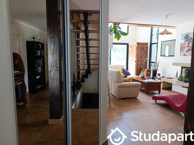 Chambre - 15 m² - 1 pièce