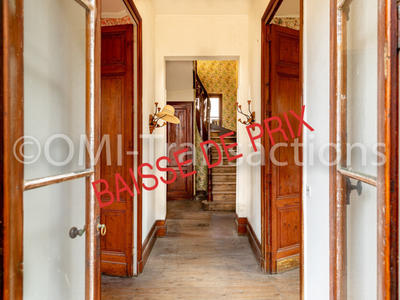 Maison - 230 m² - 11 pièces