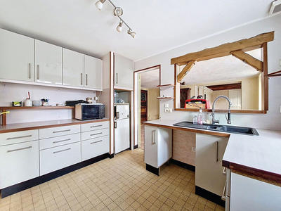 Maison - 226 m² - 10 pièces