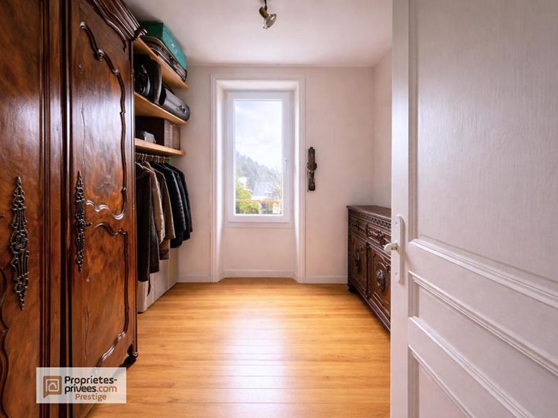 Maison - 172 m² - 7 pièces