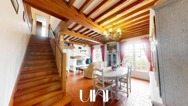 Maison - 127 m² - 6 pièces