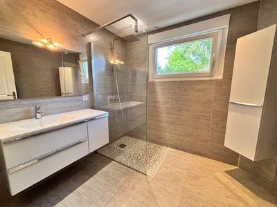 Maison contemporaine - 193 m² - 7 pièces