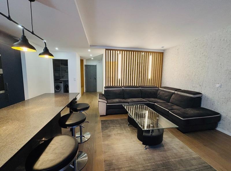 Appartement - 88 m² - 4 pièces