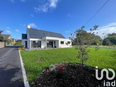 Maison - 137 m² - 5 pièces