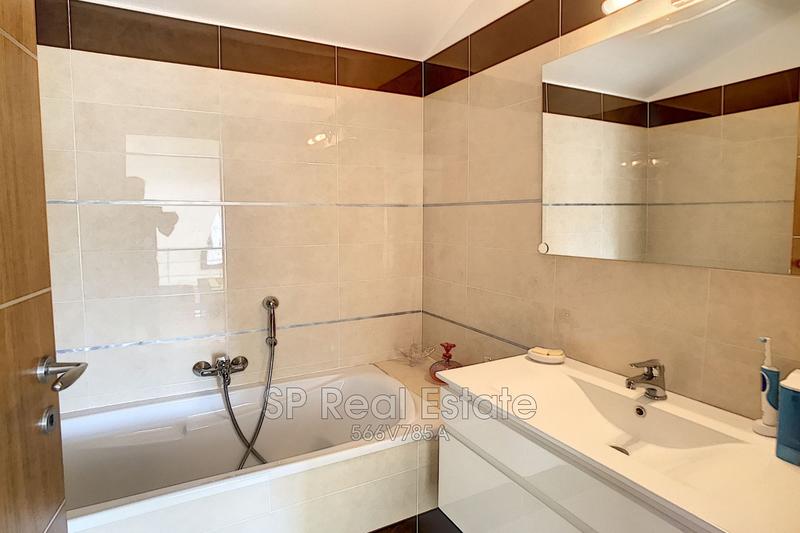 Appartement - 98 m² - 3 pièces