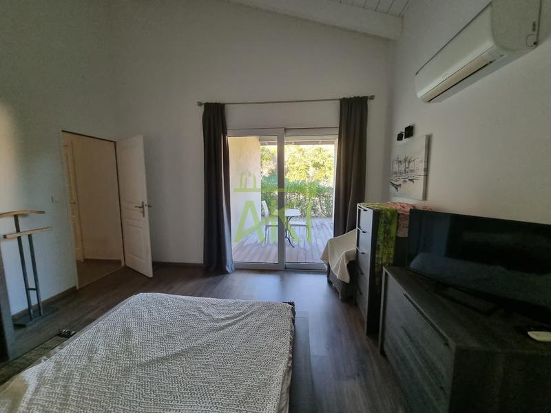 Maison - 278 m² - 9 pièces