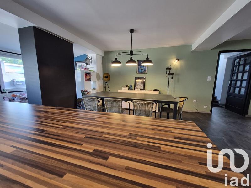 Maison - 312 m² - 6 pièces