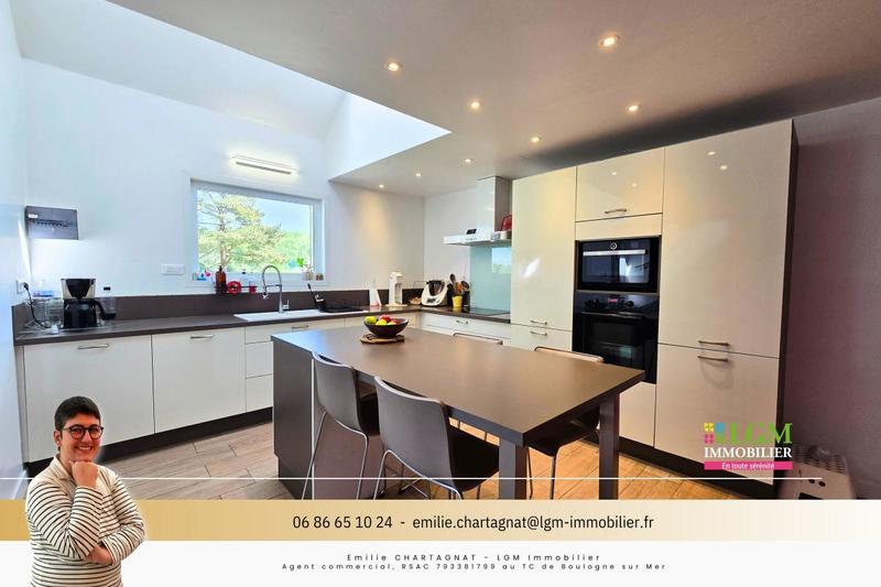 Maison - 140 m² - 5 pièces