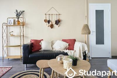 Chambre - 10 m² - 1 pièce