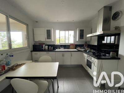 Maison - 190 m² - 9 pièces