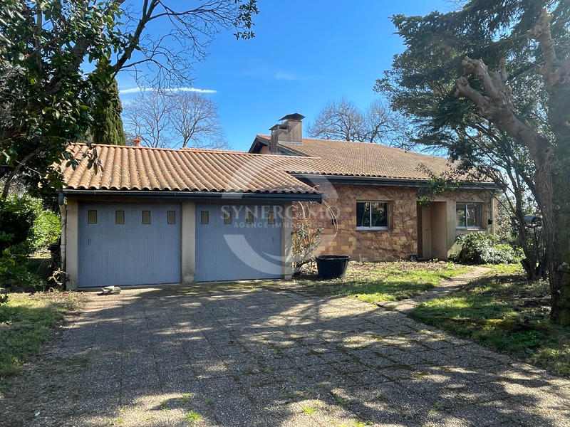 Maison - 227 m² - 7 pièces