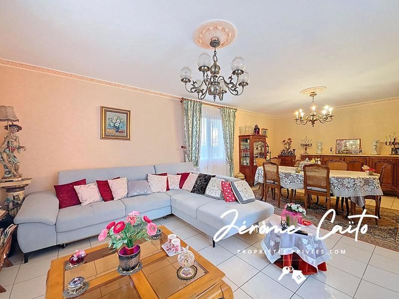 Maison - 103 m² - 4 pièces