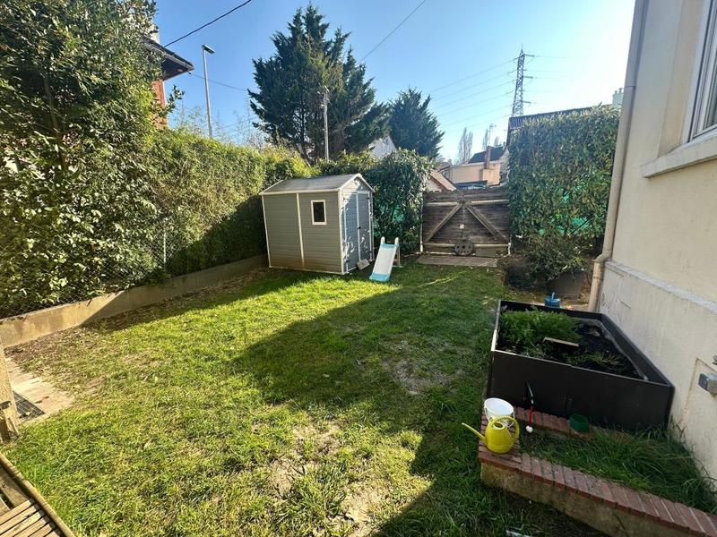 Maison - 85 m² - 5 pièces