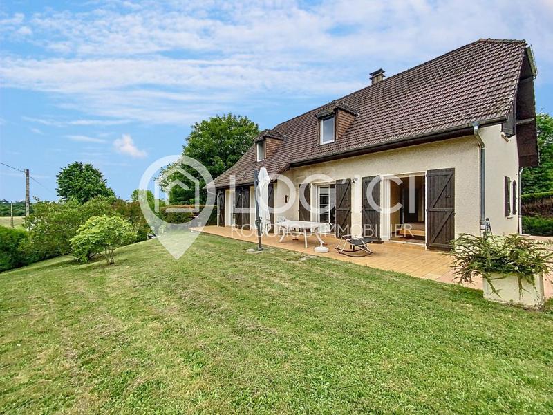 Maison - 138 m² - 6 pièces