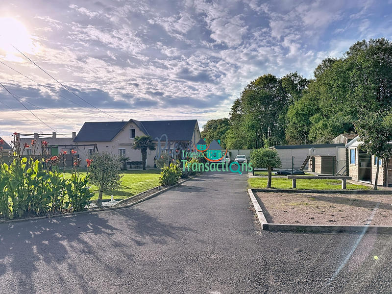 Maison traditionnelle - 171 m² - 7 pièces