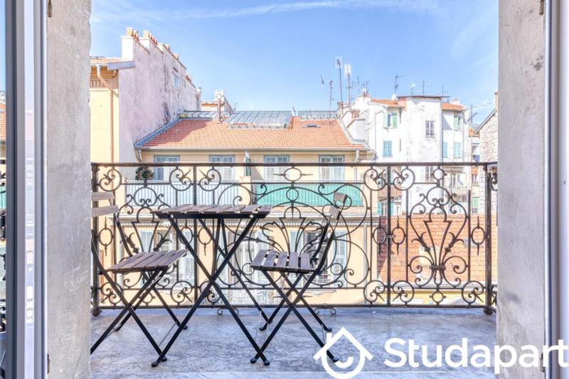 Chambre - 13 m² - 1 pièce