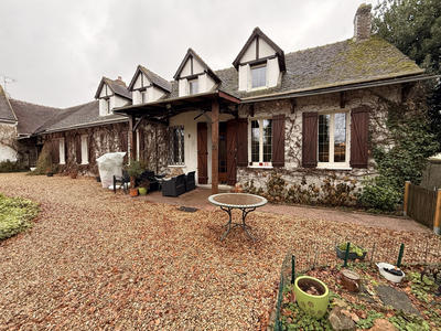 Maison - 205 m² - 5 pièces