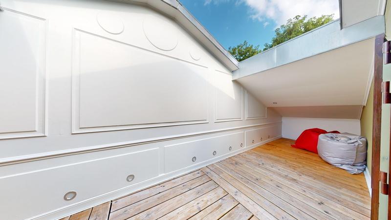 Maison contemporaine - 223 m² - 7 pièces