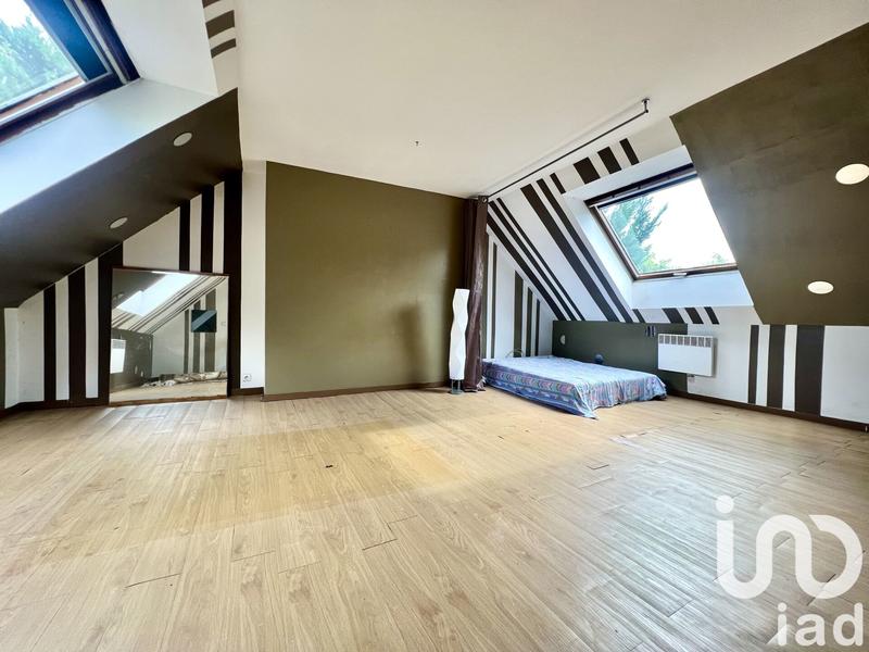 Maison - 214 m² - 7 pièces