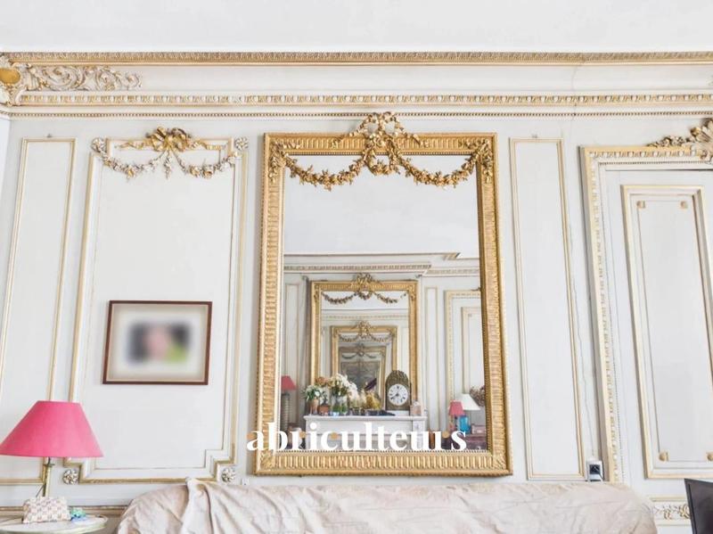 Appartement ancien - 129 m² - 5 pièces