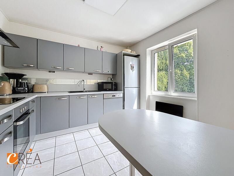 Appartement - 80 m² - 4 pièces