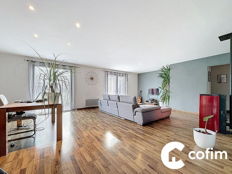 Maison - 149 m² - 6 pièces