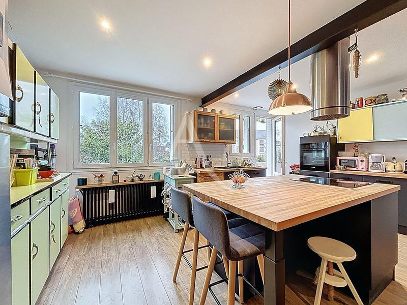 Maison - 108 m² - 5 pièces