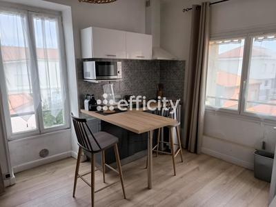 Maison - 68 m² - 5 pièces