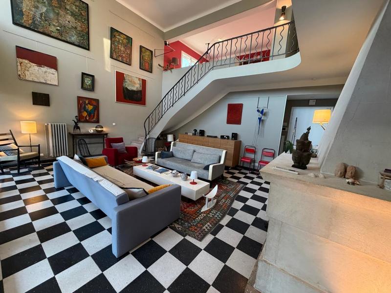 Villa - 196 m² - 7 pièces