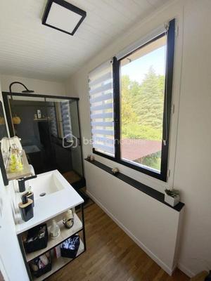 Maison - 450 m² - 9 pièces