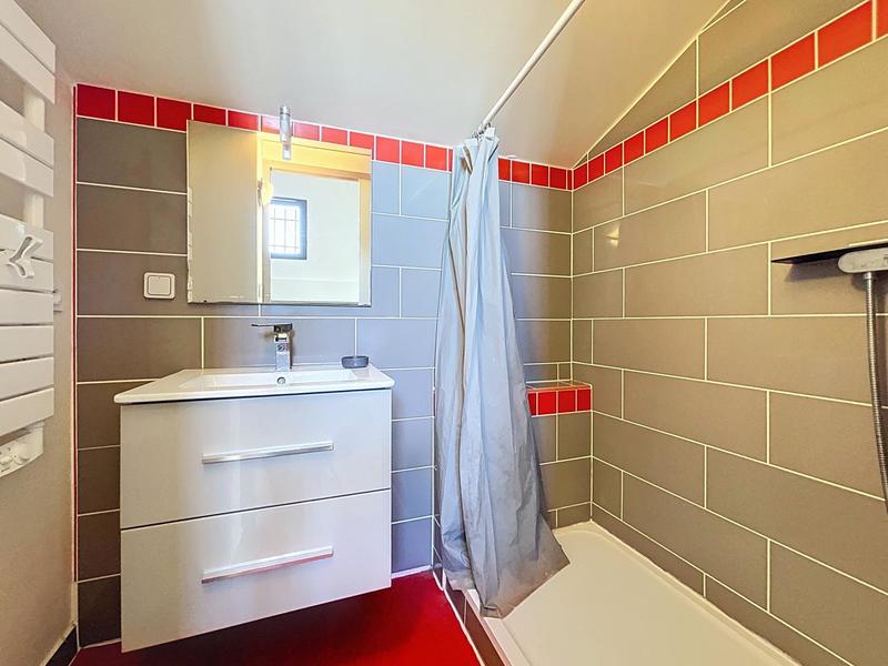 Maison - 205 m² - 8 pièces