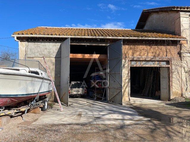 Maison - 110 m² - 1 pièce