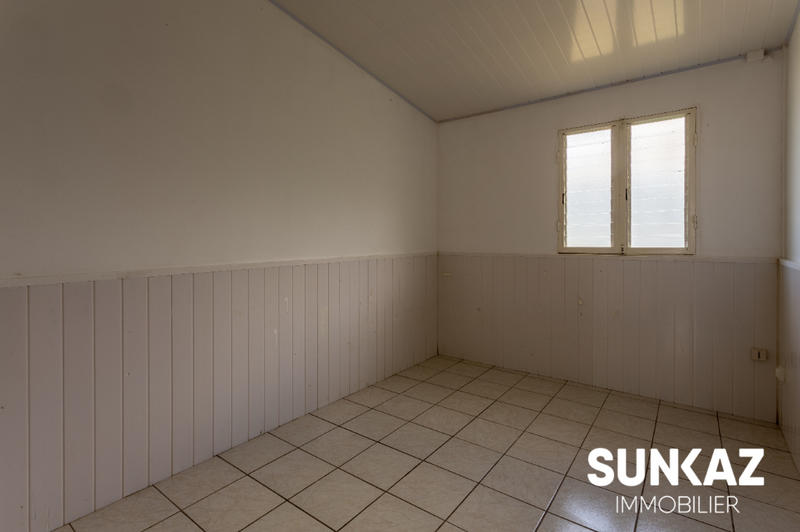 Maison - 83 m² - 5 pièces