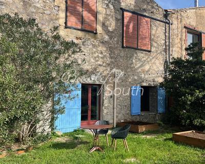 Mas - 403 m² - 8 pièces