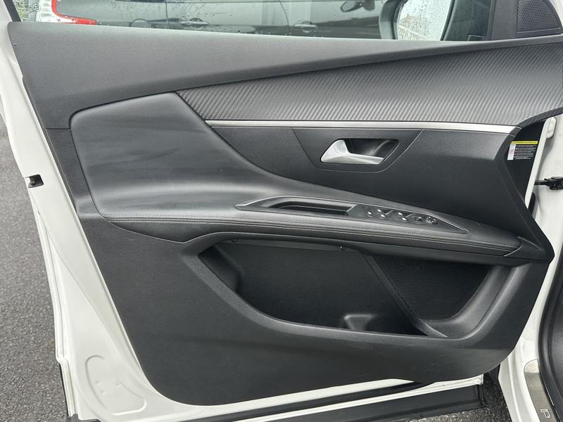 Peugeot 3008 Allure 1.2 Turbo 130 Eat8