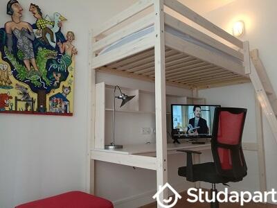 Appartement - 96 m² - 1 pièce