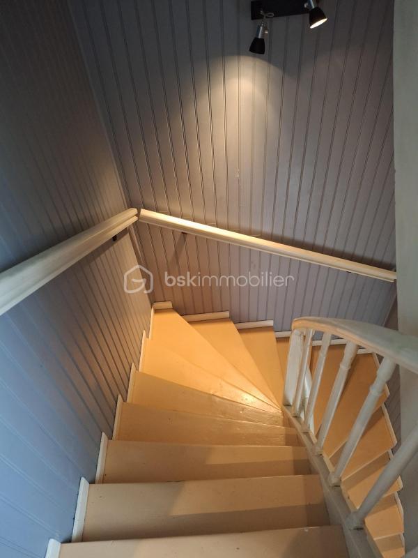 Maison - 111 m² - 6 pièces