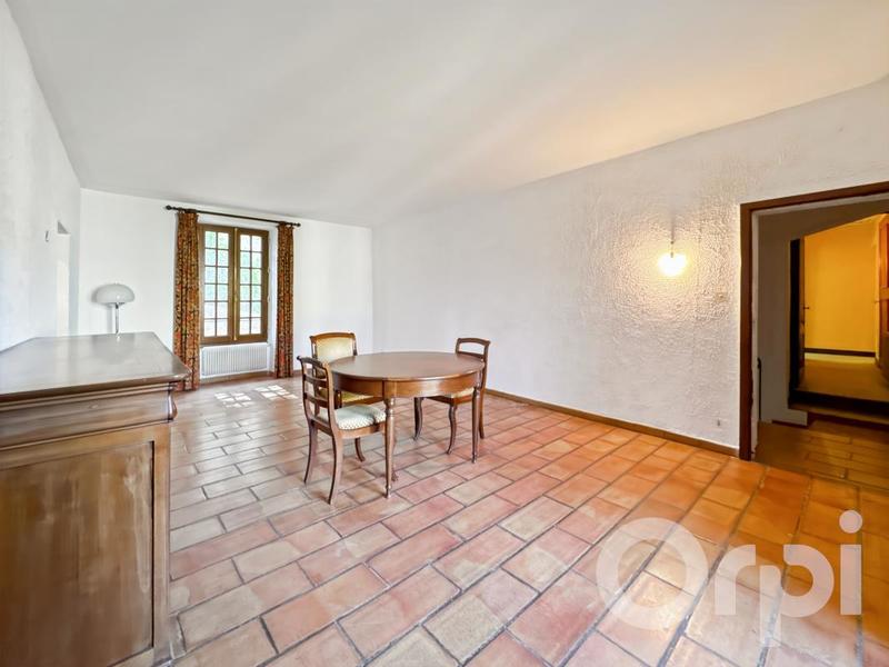 Maison - 278 m² - 7 pièces