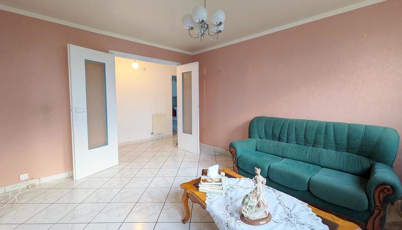 Appartement - 64 m² - 5 pièces