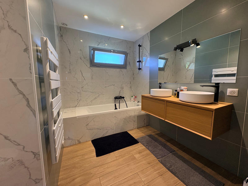 Villa - 180 m² - 6 pièces